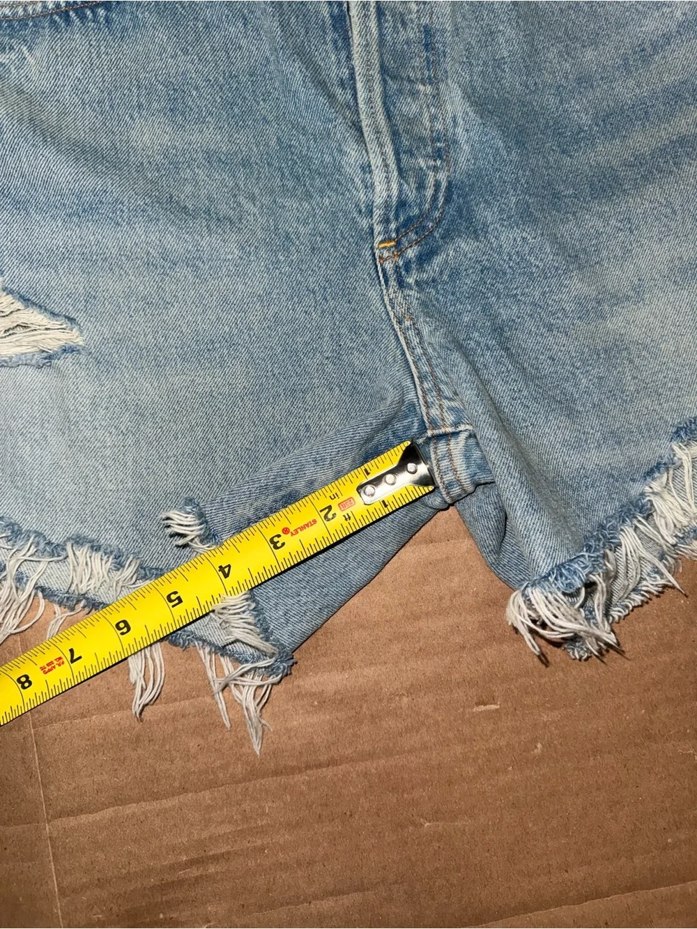 Citizens of Humanity Annabelle Long Shorts Size 30 Light Wash Distressed EUC